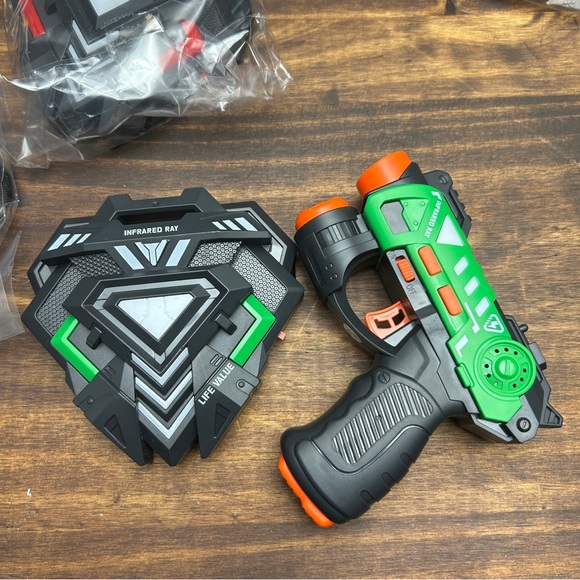 Four Player Laser Tag Gun Set Infrared - Picture 8 of 8